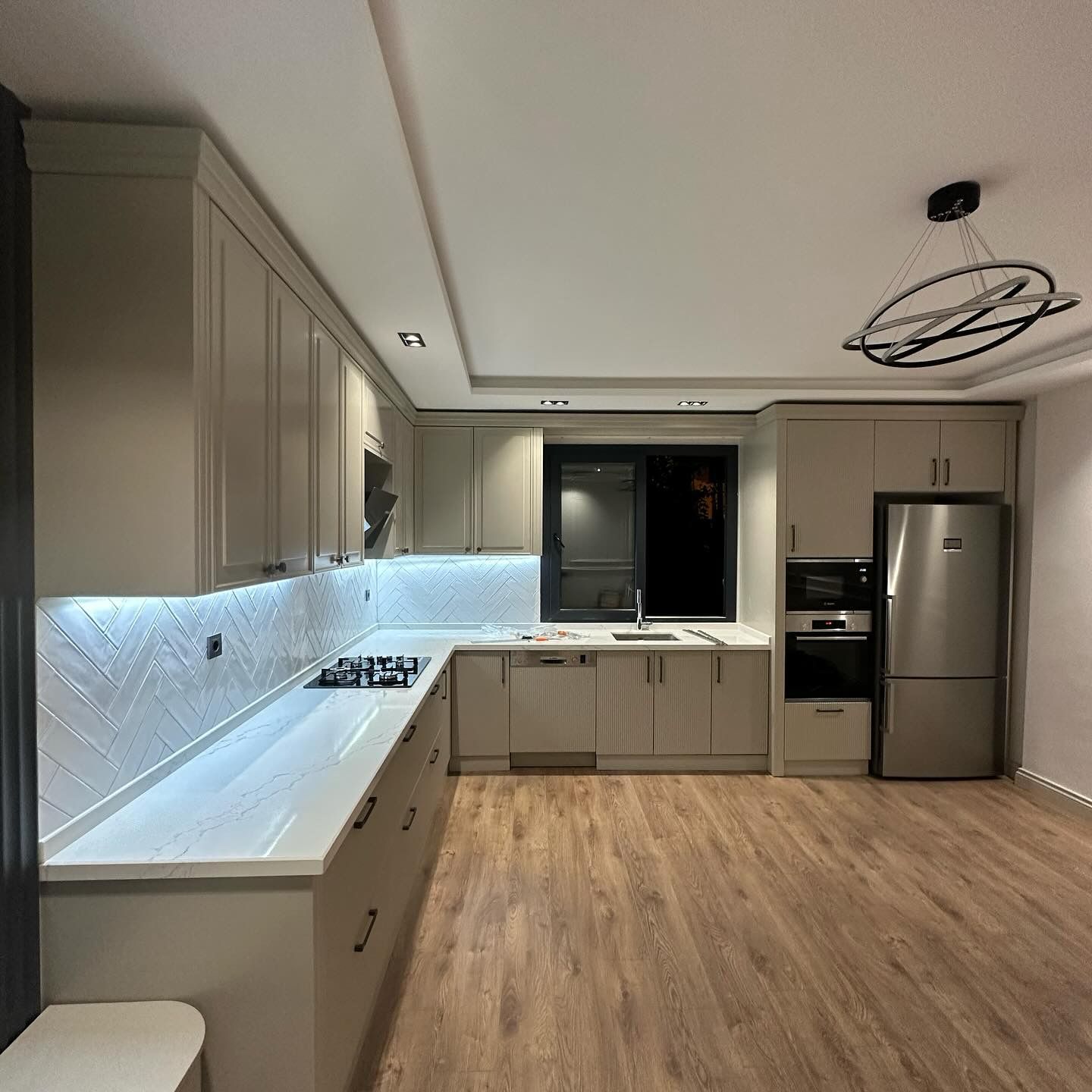 Düz Panel Kapılar
