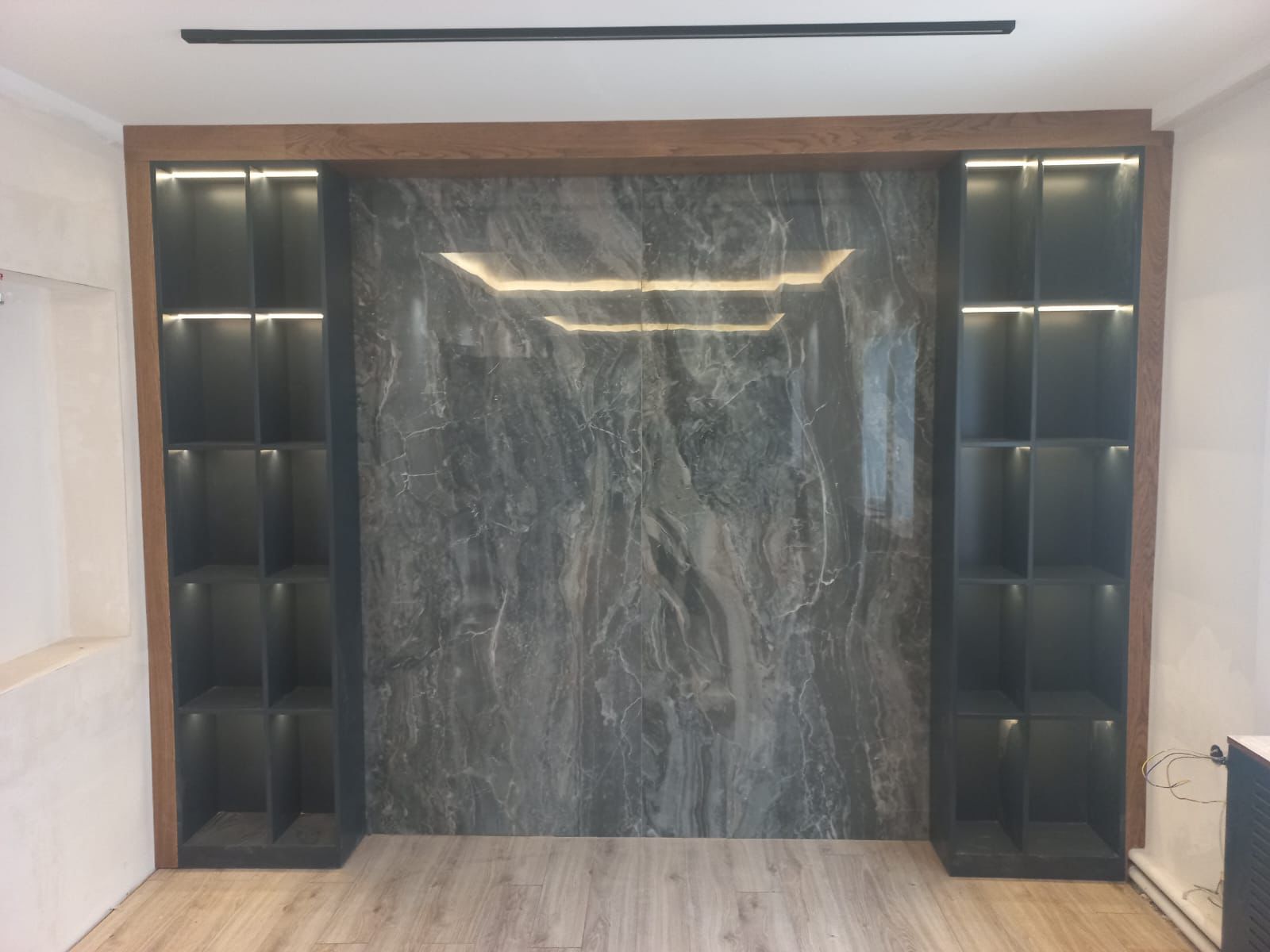 Düz Panel Kapılar